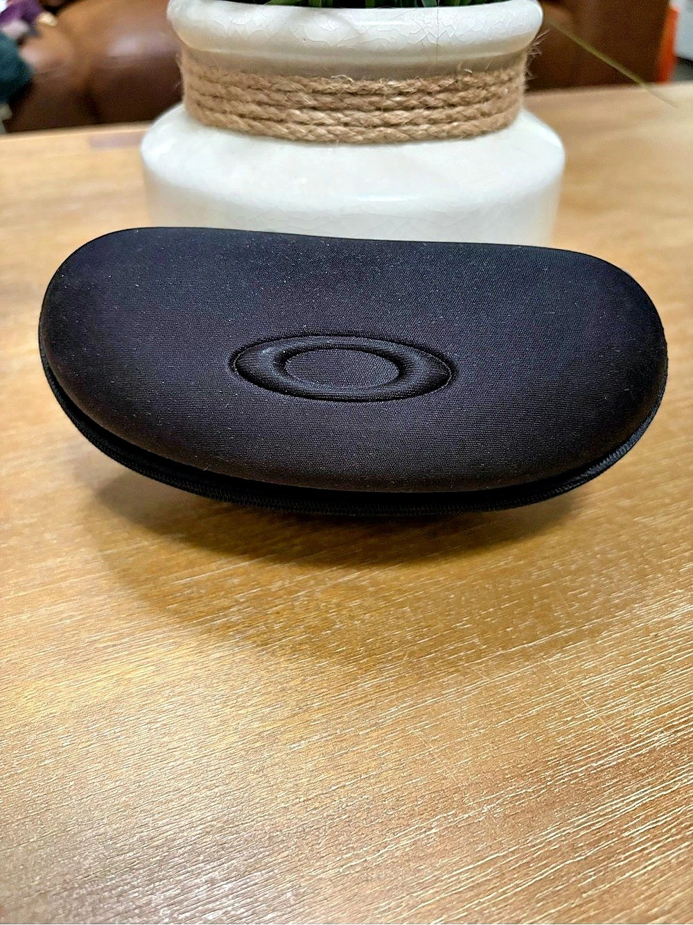 Oakley Soft Vault Sunglass Case Black Hard Shell Case